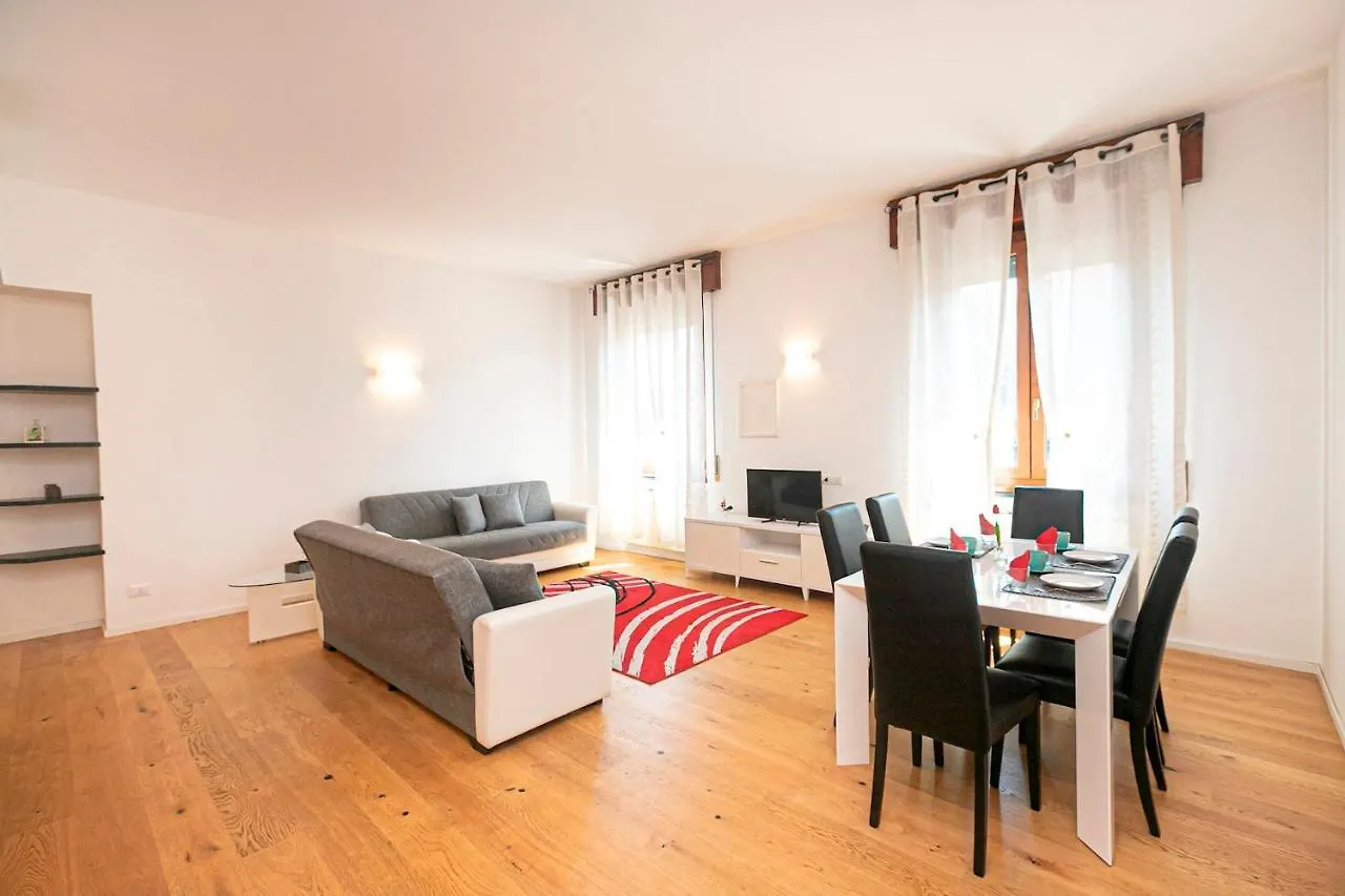 Splendid Apartment Genoa Italy