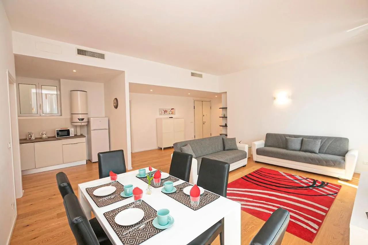 Splendid Apartment Genoa